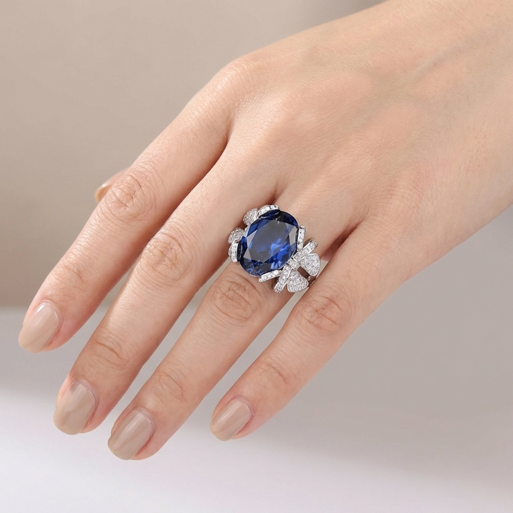 Dark Elegance Ring (Adjustable)