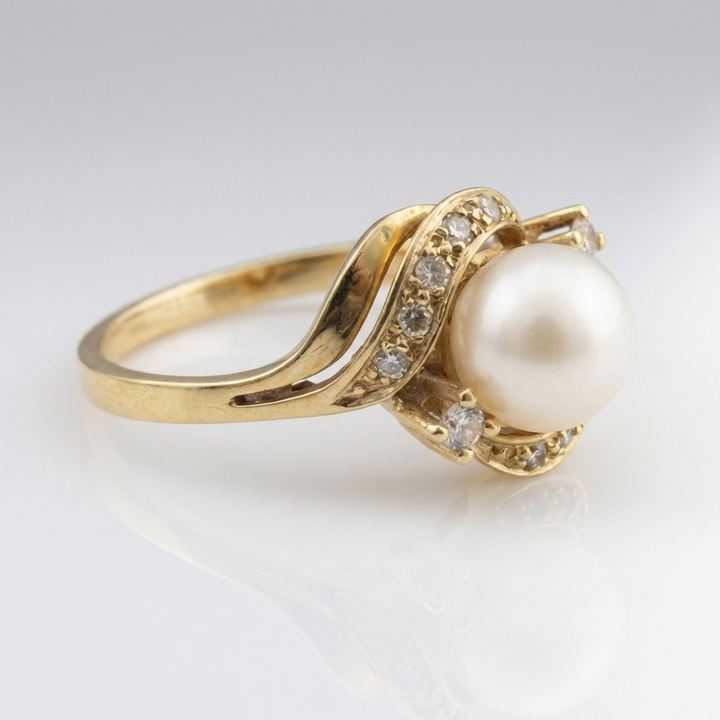 Gold Pearl Ring