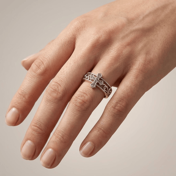 MOTHER'S PRAYER RING